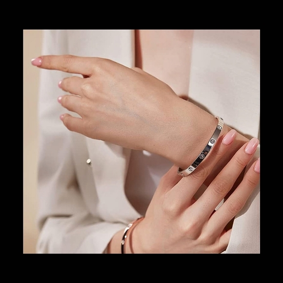 New Stainless Steel Platinum Plated Hinge Bracelet - Picture 2 of 4